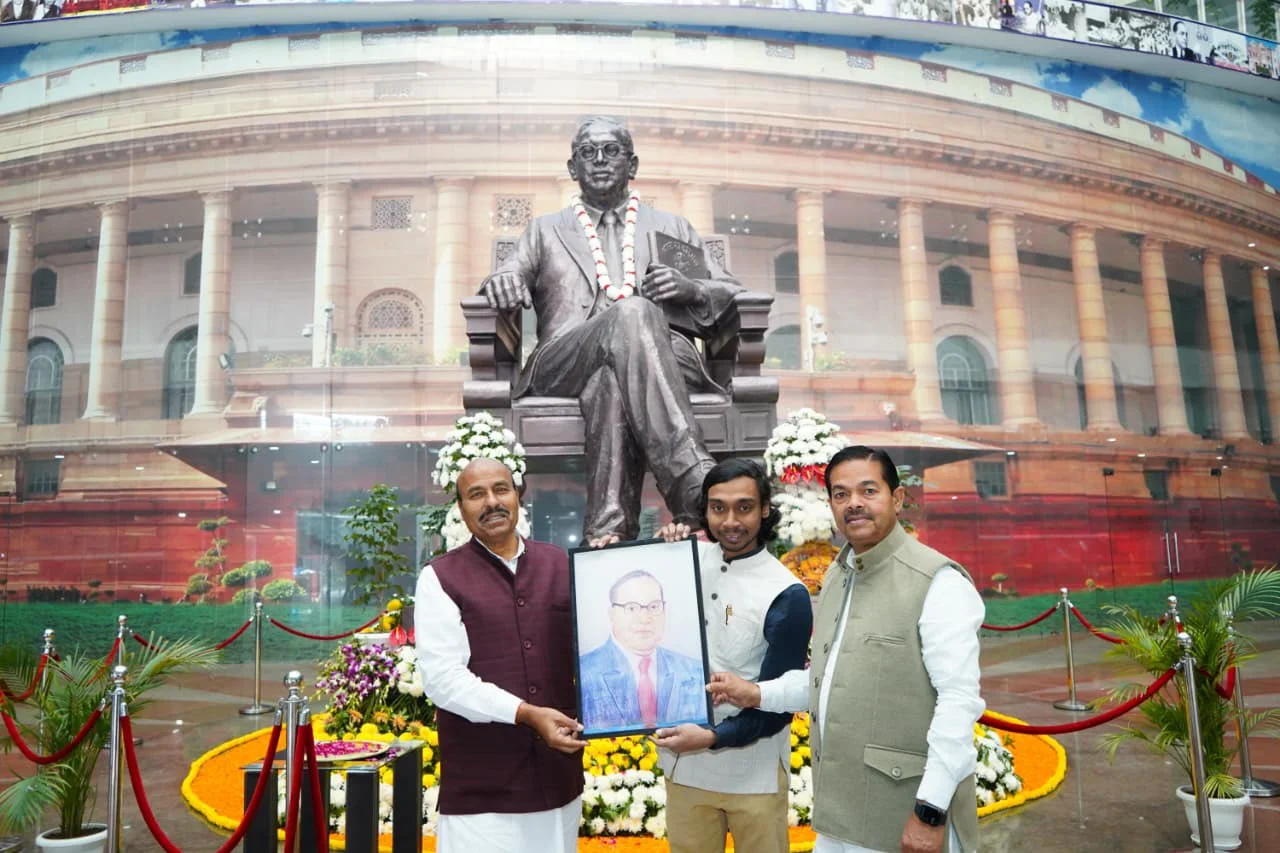 Cabinet Minister of the social Justice and Empowerment, Government of India and… — Photograph 4