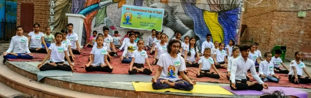 One Deaf with Public Youth and Childern perform Yoga Awareness with Ayurveda… — Photograph 2